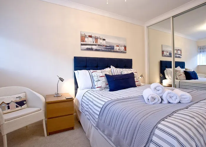 Top Deck 6 - Linden Court