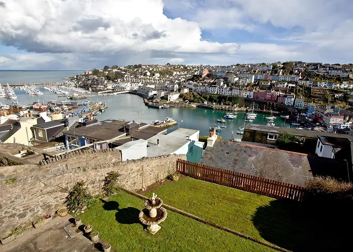 Top Deck 6 - Linden Court