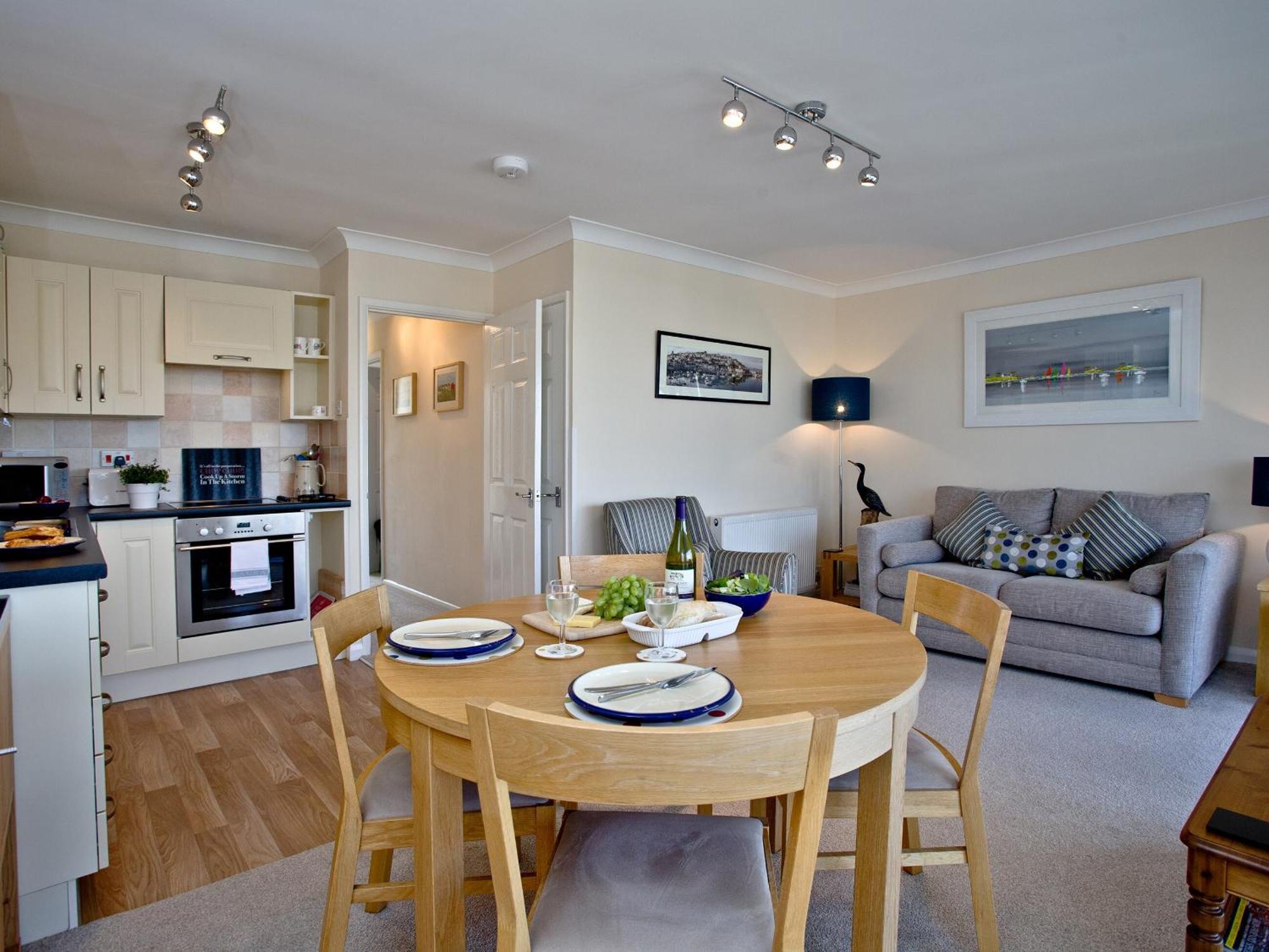 Deck 6 - Linden Court *